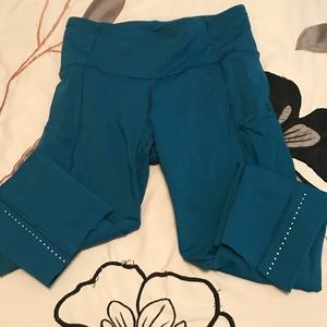 Lululemon NuLux Crops